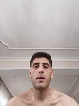 Snapshot of arenn1997 chatting on October 19, 12:28 pm arenn1997 online show from October 19, 12:28 pm