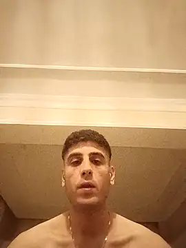 Snapshot of arenn1997 chatting on November 8, 12:11 am arenn1997 online show from November 8, 12:11 am