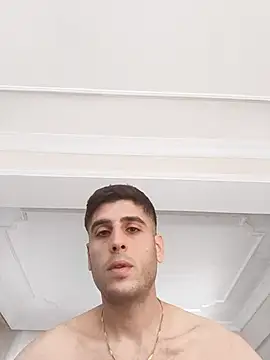 Snapshot of arenn1997 chatting on November 9, 12:03 pm arenn1997 online show from November 9, 12:03 pm