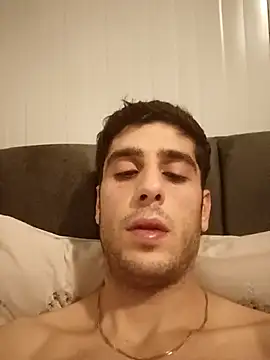 arenn1997 online show from December 23, 12:08 am