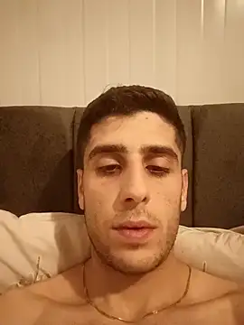 arenn1997 online show from February 24, 10:08 pm