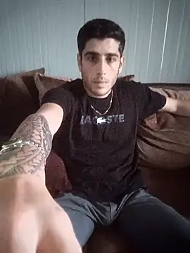 arenn1997 online show from March 15, 12:22 pm