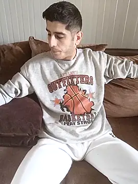 arenn1997 online show from March 27, 12:16 pm