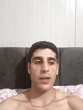 arenn1997 online show from April 2, 10:29 pm