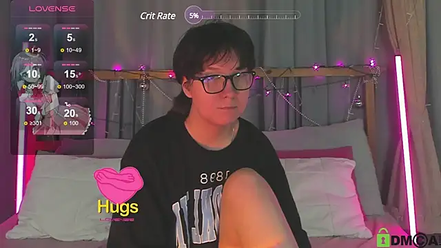 Snapshot of dreamgirllovee chatting on December 11, 4:18 am dreamgirllovee online show from December 11, 4:18 am