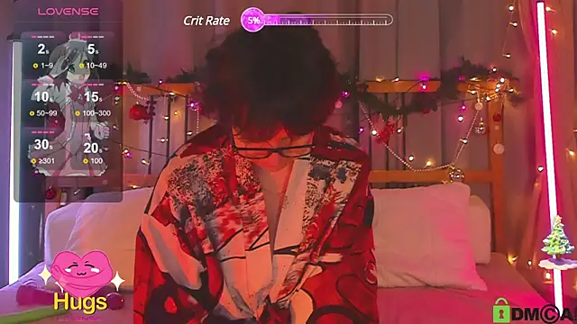 Snapshot of dreamgirllovee chatting on December 20, 1:36 am dreamgirllovee online show from December 20, 1:36 am