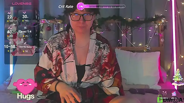 Snapshot of dreamgirllovee chatting on December 25, 1:53 am dreamgirllovee online show from December 25, 1:53 am