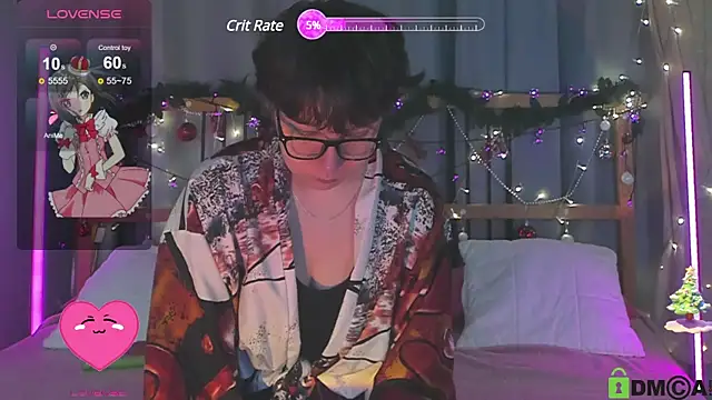 Snapshot of dreamgirllovee chatting on December 27, 1:53 am dreamgirllovee online show from December 27, 1:53 am