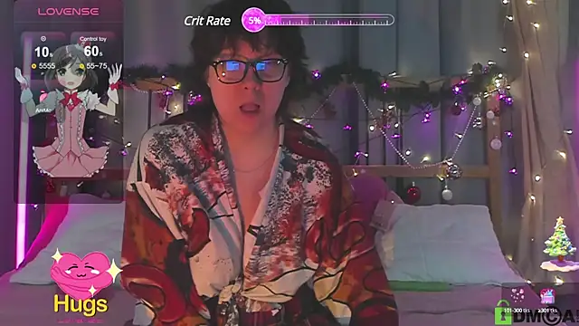 Snapshot of dreamgirllovee chatting on January 8, 1:32 am dreamgirllovee online show from January 8, 1:32 am