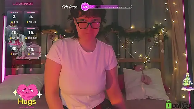 Snapshot of dreamgirllovee chatting on January 10, 1:32 am dreamgirllovee online show from January 10, 1:32 am