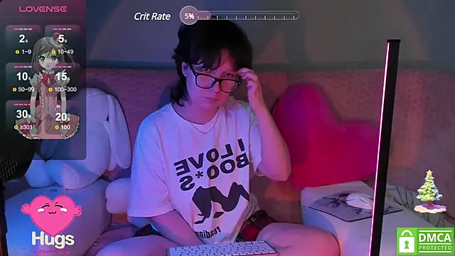 Snapshot of dreamgirllovee chatting on January 19, 5:58 am dreamgirllovee online show from January 19, 5:58 am