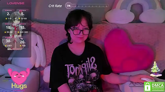 Snapshot of dreamgirllovee chatting on February 1, 7:47 am dreamgirllovee online show from February 1, 7:47 am