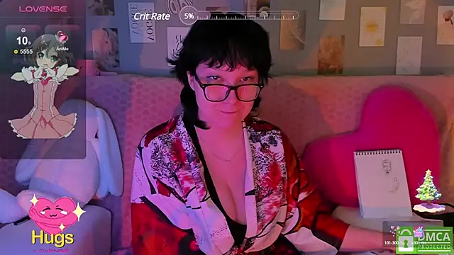 Snapshot of dreamgirllovee chatting on February 16, 6:43 am dreamgirllovee online show from February 16, 6:43 am