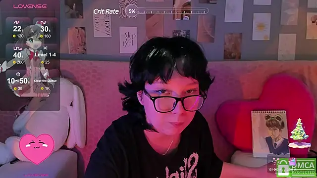 Snapshot of dreamgirllovee chatting on February 17, 7:26 am dreamgirllovee online show from February 17, 7:26 am