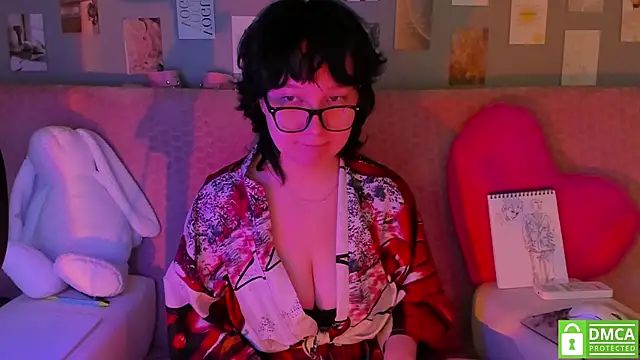 Snapshot of dreamgirllovee chatting on March 14, 3:37 am dreamgirllovee online show from March 14, 3:37 am