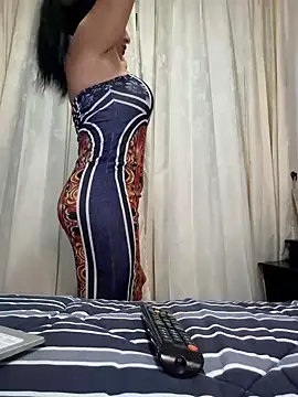 Snapshot of viollett_28 chatting on January 22, 12:27 am viollett 28 online show from January 22, 12:27 am