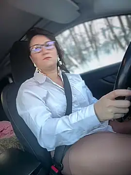 Snapshot of ZhenjaPoledance chatting on February 3, 6:22 am ZhenjaPoledance online show from February 3, 6:22 am