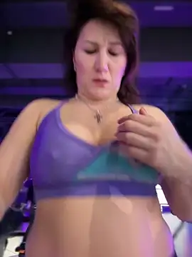 Snapshot of ZhenjaPoledance chatting on February 11, 7:02 am ZhenjaPoledance online show from February 11, 7:02 am