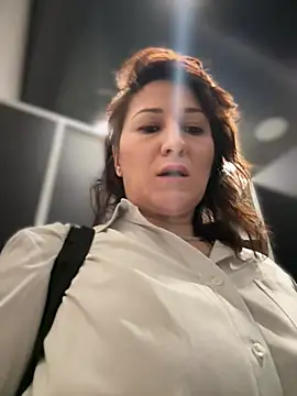 Snapshot of ZhenjaPoledance chatting on February 28, 8:15 am ZhenjaPoledance online show from February 28, 8:15 am