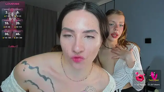 Hannah Carr online show from November 26, 7:15 pm