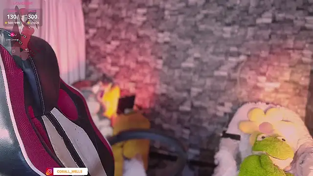 corallwells online show from January 12, 10:59 pm