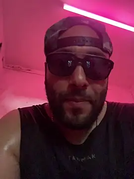 eljefedamino1994 online show from July 16, 12:33 pm
