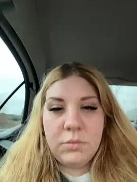 LenaundLeon online show from March 11, 5:02 pm