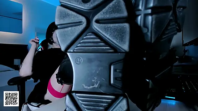 Snapshot of _Goddess_Misha_ chatting on November 15, 9:11 pm Goddess Misha online show from November 15, 9:11 pm