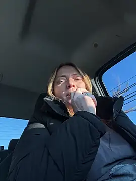 Snapshot of lezbean24 chatting on January 18, 9:29 pm lezbean24 online show from January 18, 9:29 pm