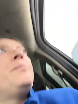 Snapshot of lezbean24 chatting on February 6, 6:33 pm lezbean24 online show from February 6, 6:33 pm