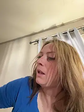 Snapshot of lezbean24 chatting on February 10, 4:55 pm lezbean24 online show from February 10, 4:55 pm