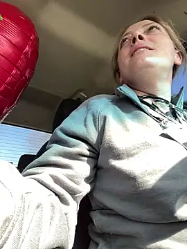 Snapshot of lezbean24 chatting on February 11, 6:24 pm lezbean24 online show from February 11, 6:24 pm