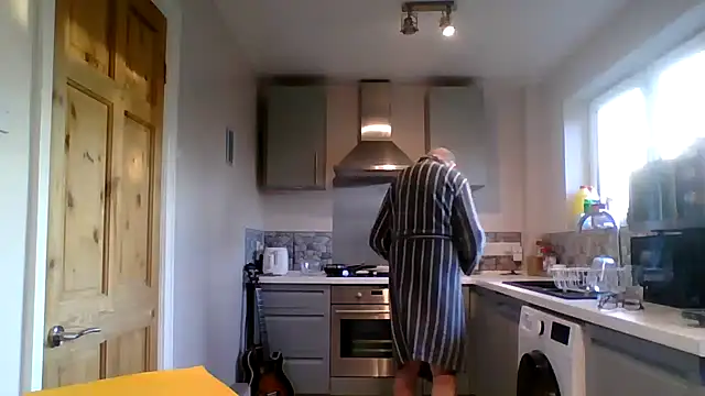 jimmybenido online show from March 19, 5:39 pm