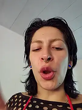 Snapshot of xmoira3x chatting on December 29, 7:11 pm xmoira3x online show from December 29, 7:11 pm