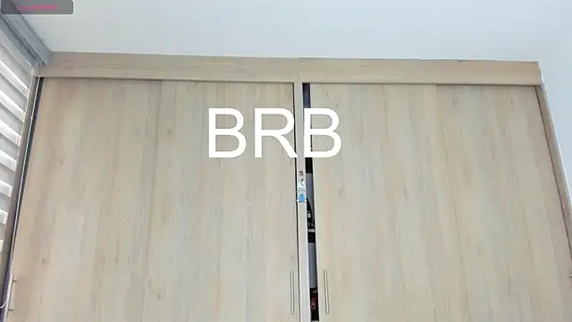 Snapshot of honeyann08 chatting on December 6, 8:40 pm honeyann08 online show from December 6, 8:40 pm