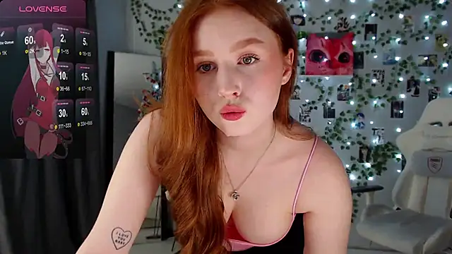 Snapshot of Meow_babe chatting on December 21, 3:20 pm Meow babe online show from December 21, 3:20 pm
