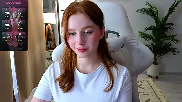 Snapshot of Meow_babe chatting on January 17, 10:44 am Meow babe online show from January 17, 10:44 am