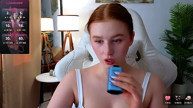 Snapshot of Meow_babe chatting on February 20, 10:27 am Meow babe online show from February 20, 10:27 am