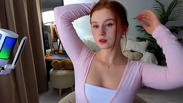 Snapshot of Meow_babe chatting on November 9, 12:14 pm Meow babe online show from November 9, 12:14 pm