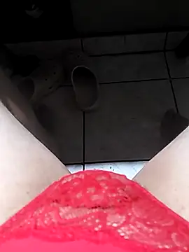 Snapshot of Cris29_84 chatting on October 14, 4:24 am Cris29 84 online show from October 14, 4:24 am