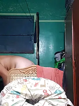 Snapshot of Cris29_84 chatting on November 29, 8:39 am Cris29 84 online show from November 29, 8:39 am