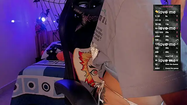 IamNayuta online show from November 3, 8:21 pm