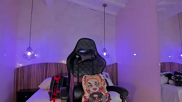 Snapshot of IamNayuta chatting on February 2, 7:56 pm IamNayuta online show from February 2, 7:56 pm