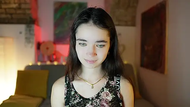 Gia Paige18 online show from January 2, 12:35 pm