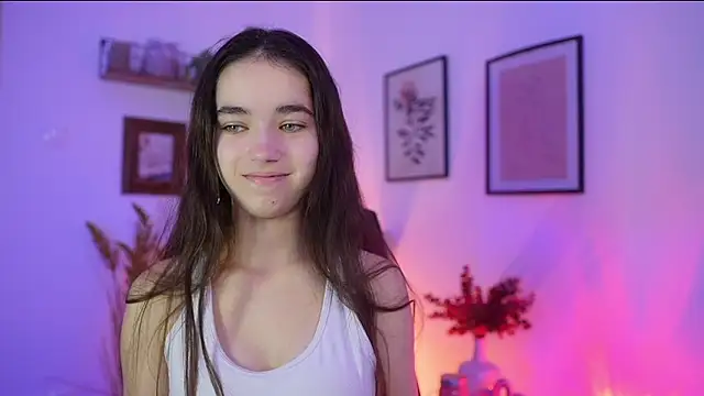 Gia Paige18 online show from October 21, 8:15 am