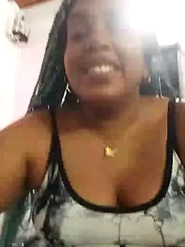 ELLA KELLY online show from February 8, 1:11 pm