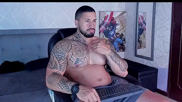 Snapshot of Cristian_Walker chatting on February 6, 12:08 pm Cristian Walker online show from February 6, 12:08 pm