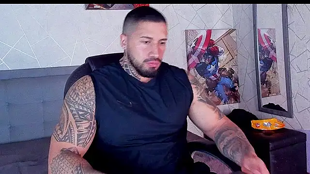 Snapshot of Cristian_Walker chatting on February 10, 1:04 pm Cristian Walker online show from February 10, 1:04 pm