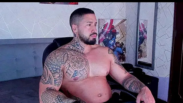 Snapshot of Cristian_Walker chatting on February 19, 12:12 pm Cristian Walker online show from February 19, 12:12 pm