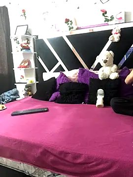 Snapshot of 1lovelygirls chatting on September 18, 12:07 pm 1lovelygirls online show from September 18, 12:07 pm